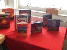 Boeken over vulkanen.